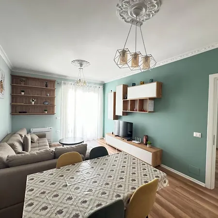 Luir's Apartmán Tirana